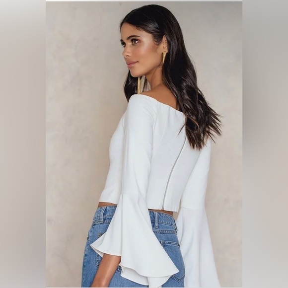 nwt "Bardot" corset/bustier sold out on revolve - Picture 3 of 6